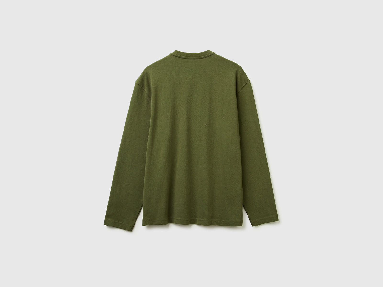T-shirt con scollo serafino da uomo verde militare 2 | Benetton Outlet