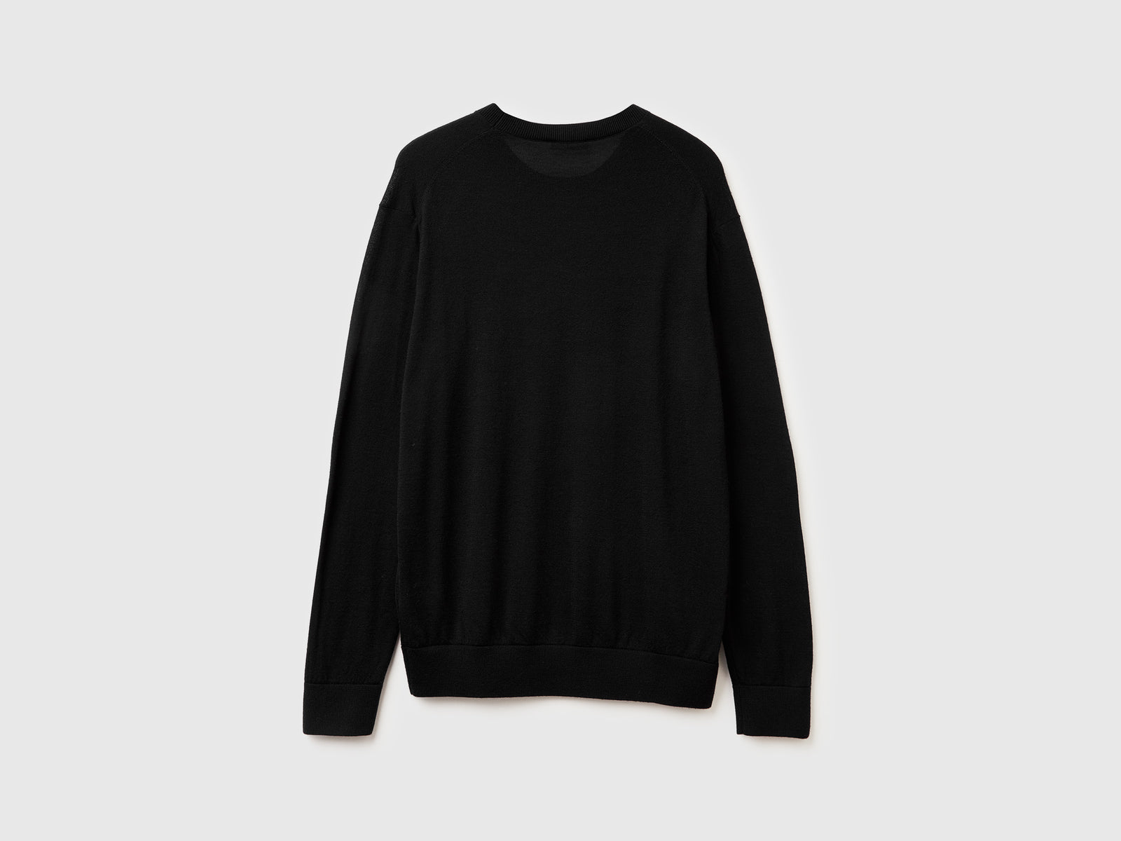 Maglia in pura lana Merino da uomo nero 2 | Benetton Outlet