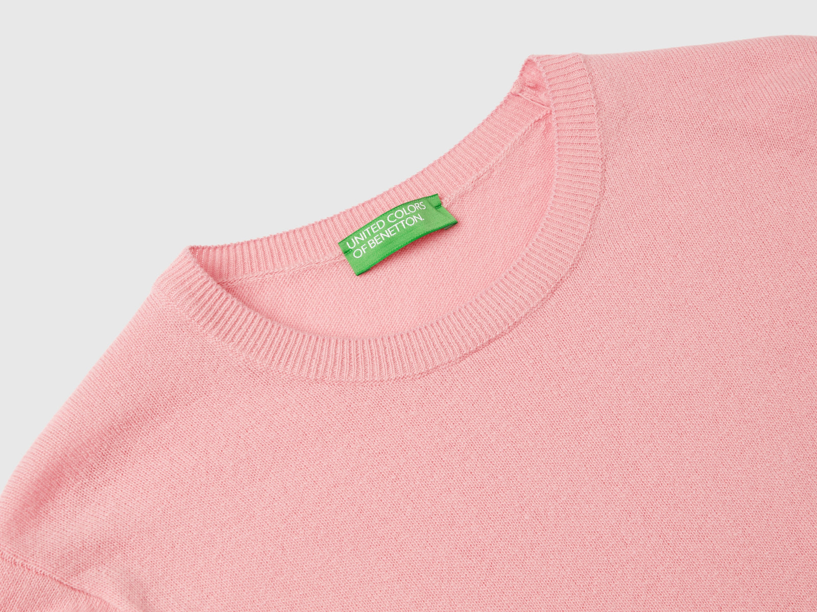 Crewneck sweater in pure Merino wool da donna rosa 3 | Benetton Outlet