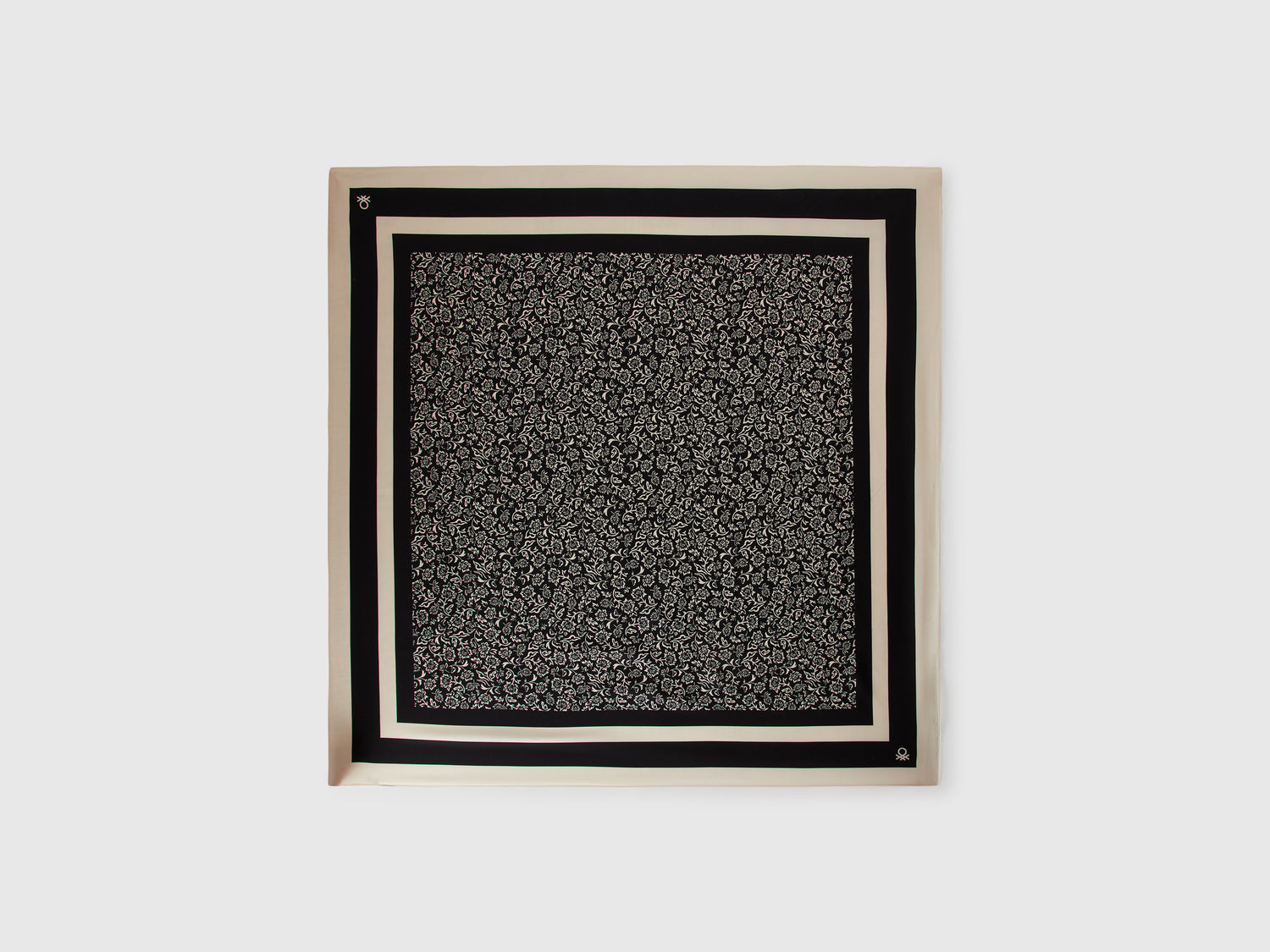 Foulard fantasia in tessuto da donna nero | Benetton Outlet