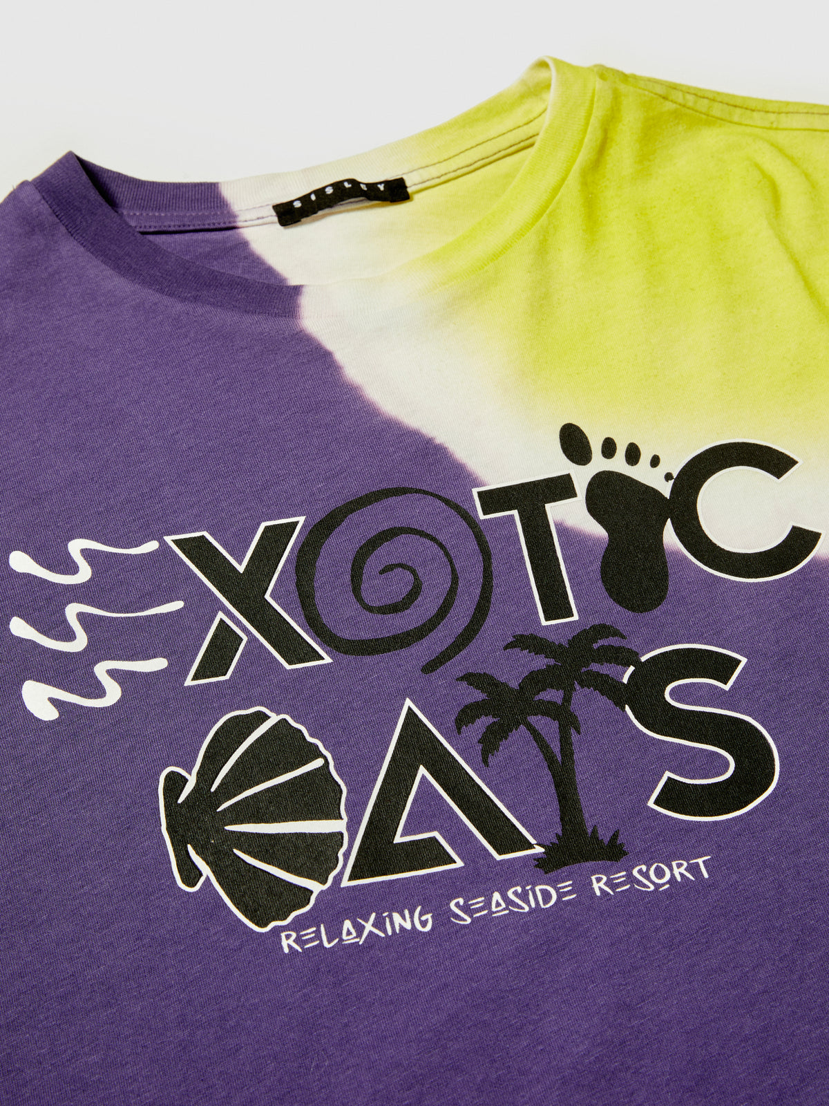 T-shirt tie-dye con stampa