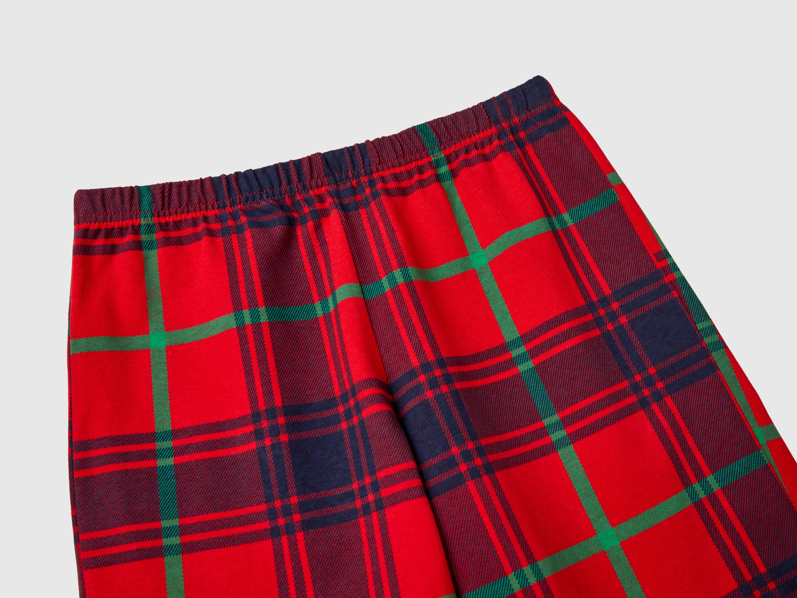 Pigiama lungo Garfield ©2024 by Paws, Inc. da bambino rosso 3 | Benetton Outlet