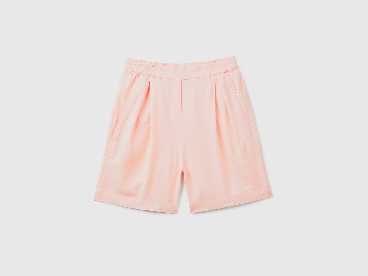 Pantaloni corti copricostume in lino misto viscosa da donna rosa pastello | Benetton Outlet