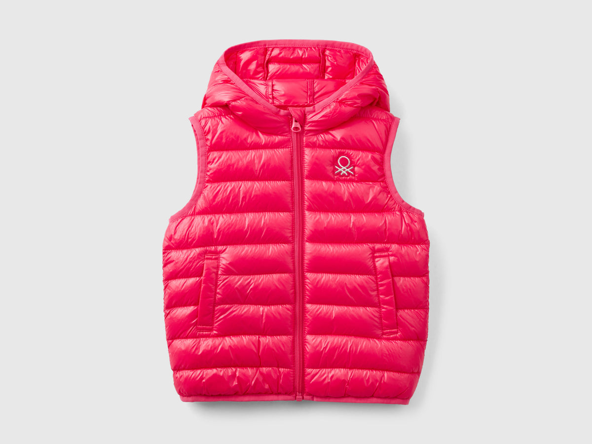Gilet imbottito con cappuccio