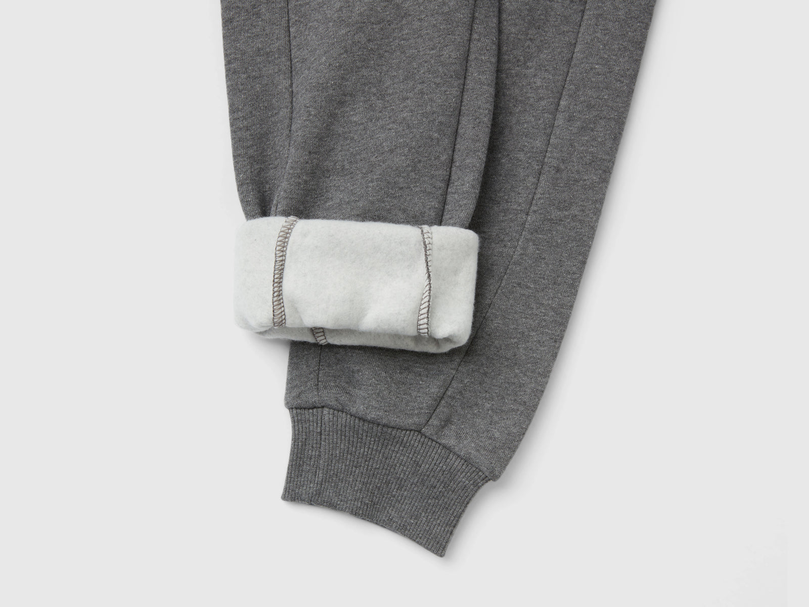Joggers in calda felpa da bambino grigio scuro 2 | Benetton Outlet