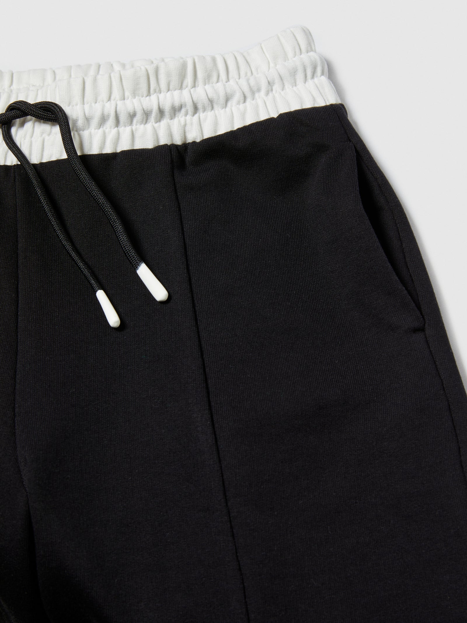 Bermuda in felpa da bambino nero 3 | Sisley young Outlet