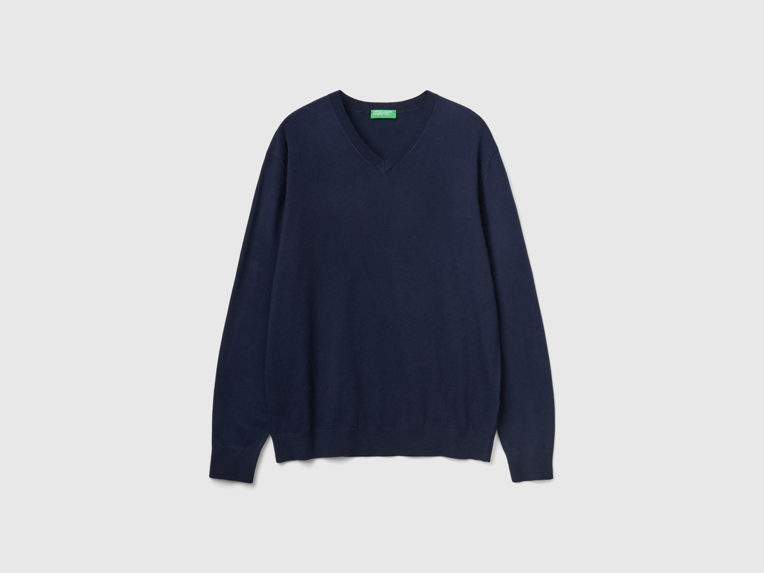 Maglia scollo a V in misto cotone leggero da uomo blu scuro | Benetton Outlet