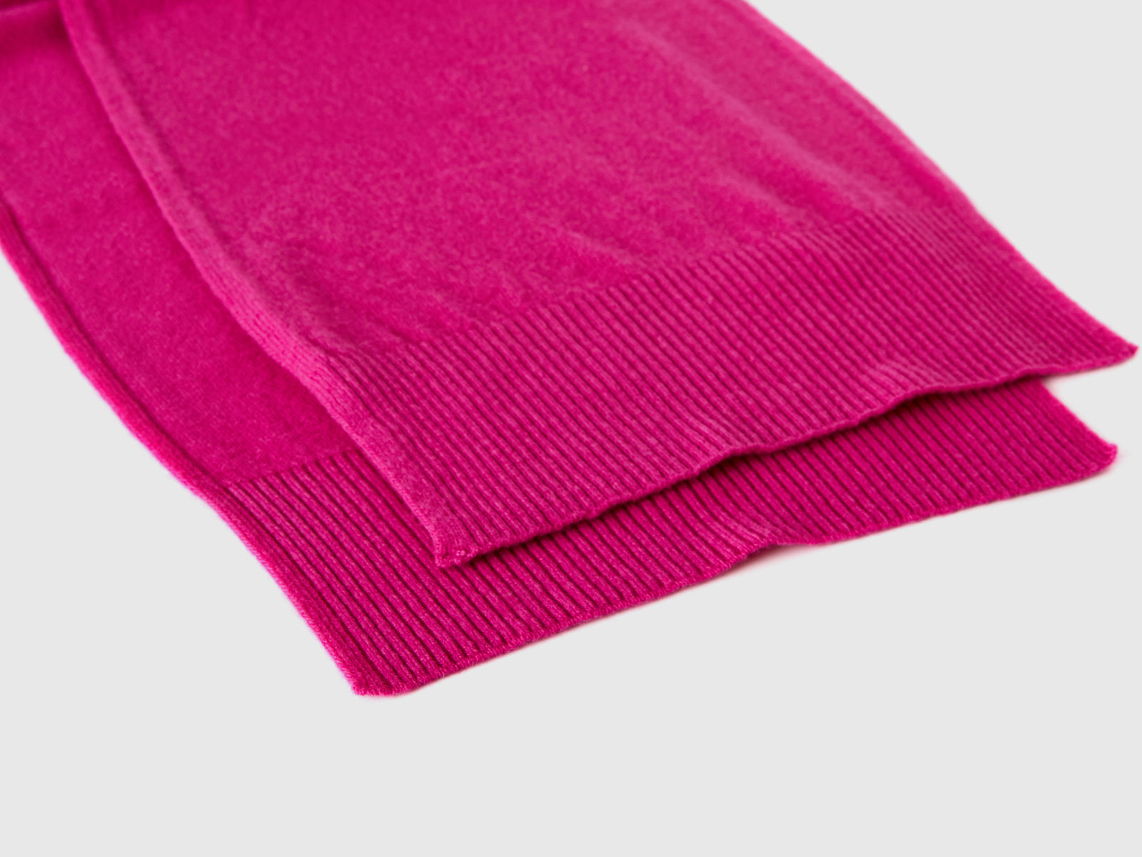 Sciarpa in pura lana Merino da donna ciclamino 2 | Benetton Outlet