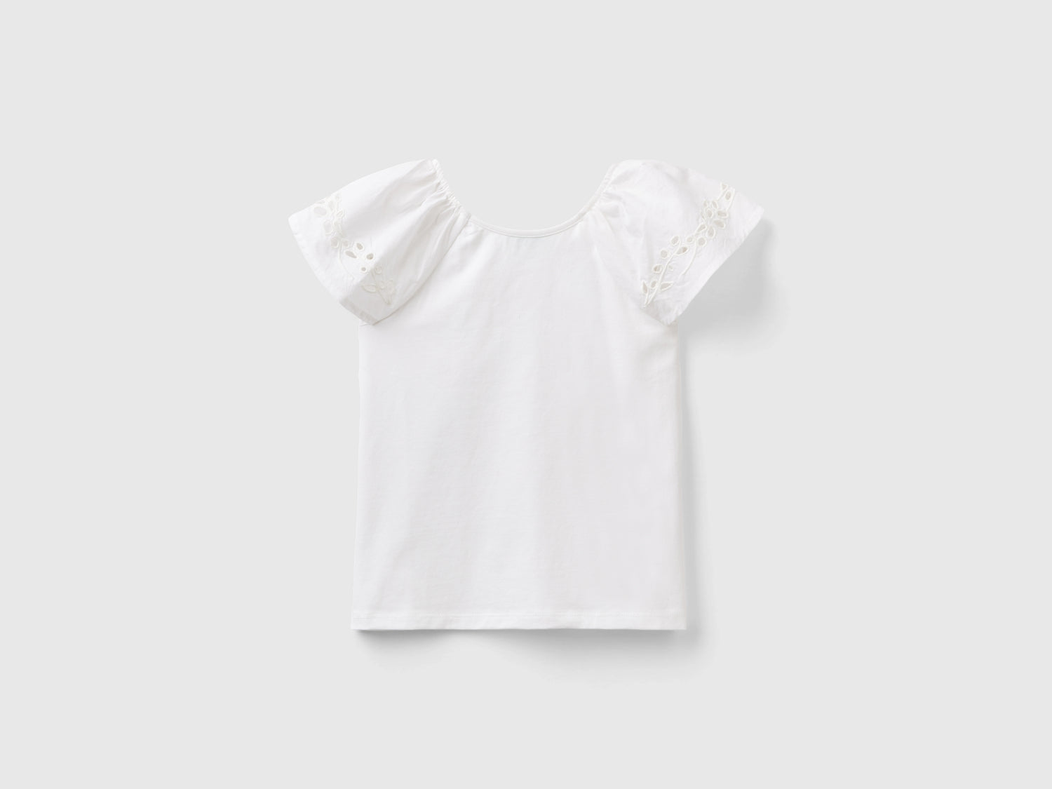Top con manica ricamata da bambina bianco | Benetton Outlet