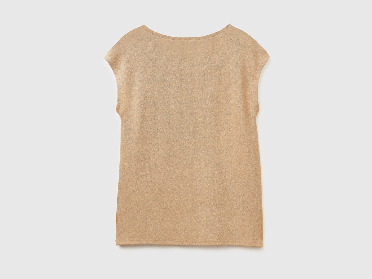 T-shirt smanicata in crêpe
