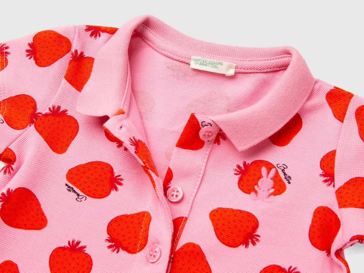 Polo con pattern fragole