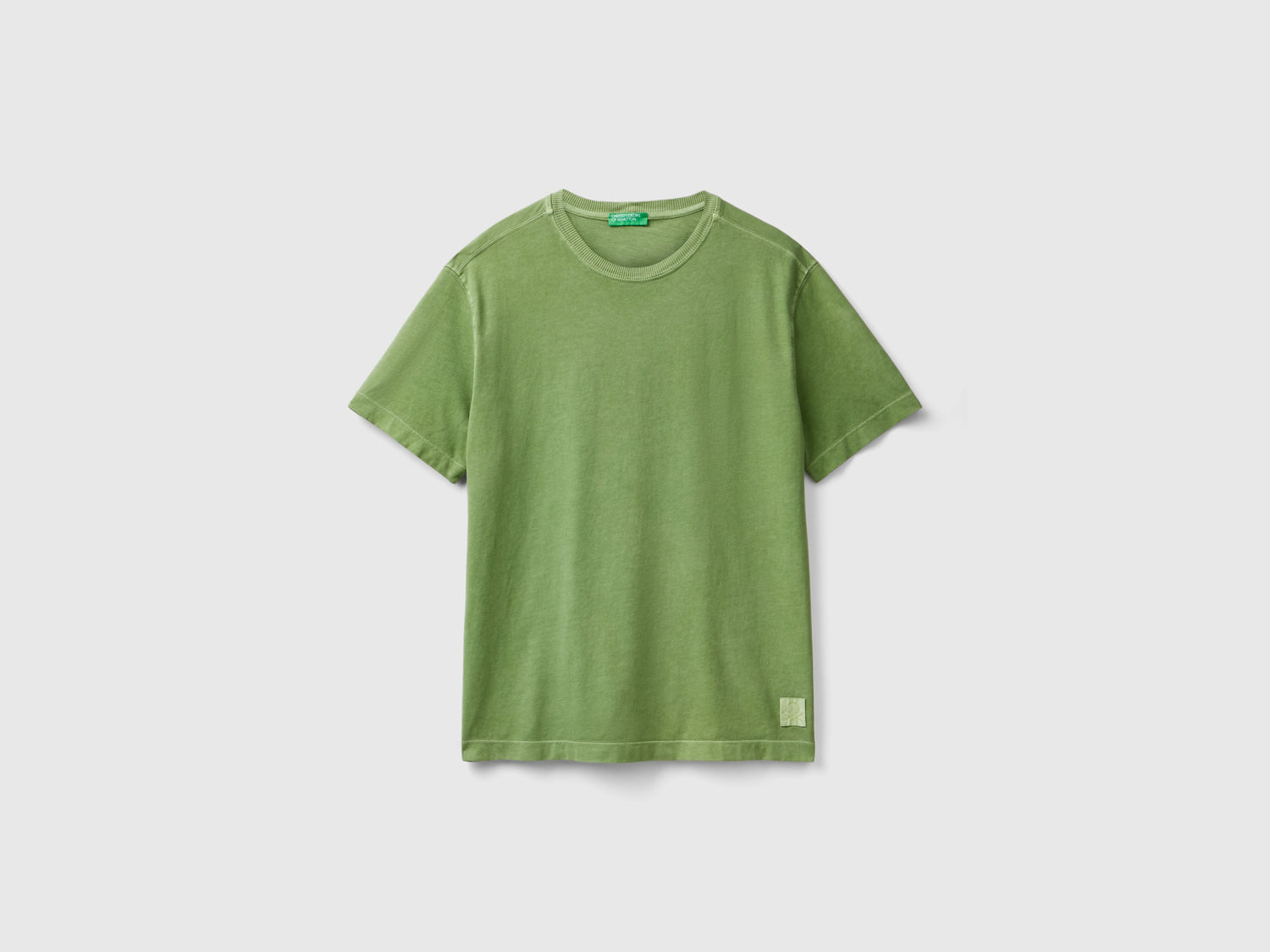 T-shirt in cotone bio da uomo verde militare | Benetton Outlet