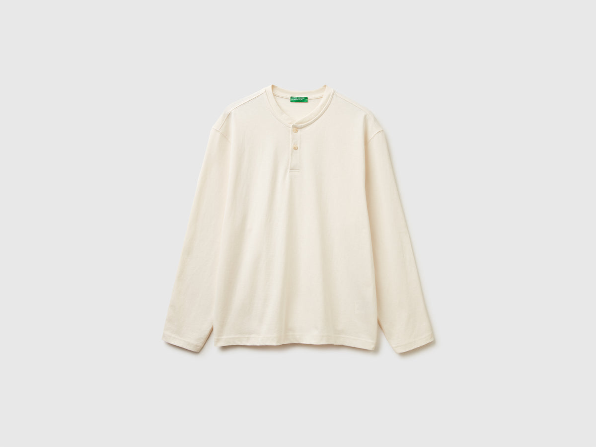 T-shirt con scollo serafino