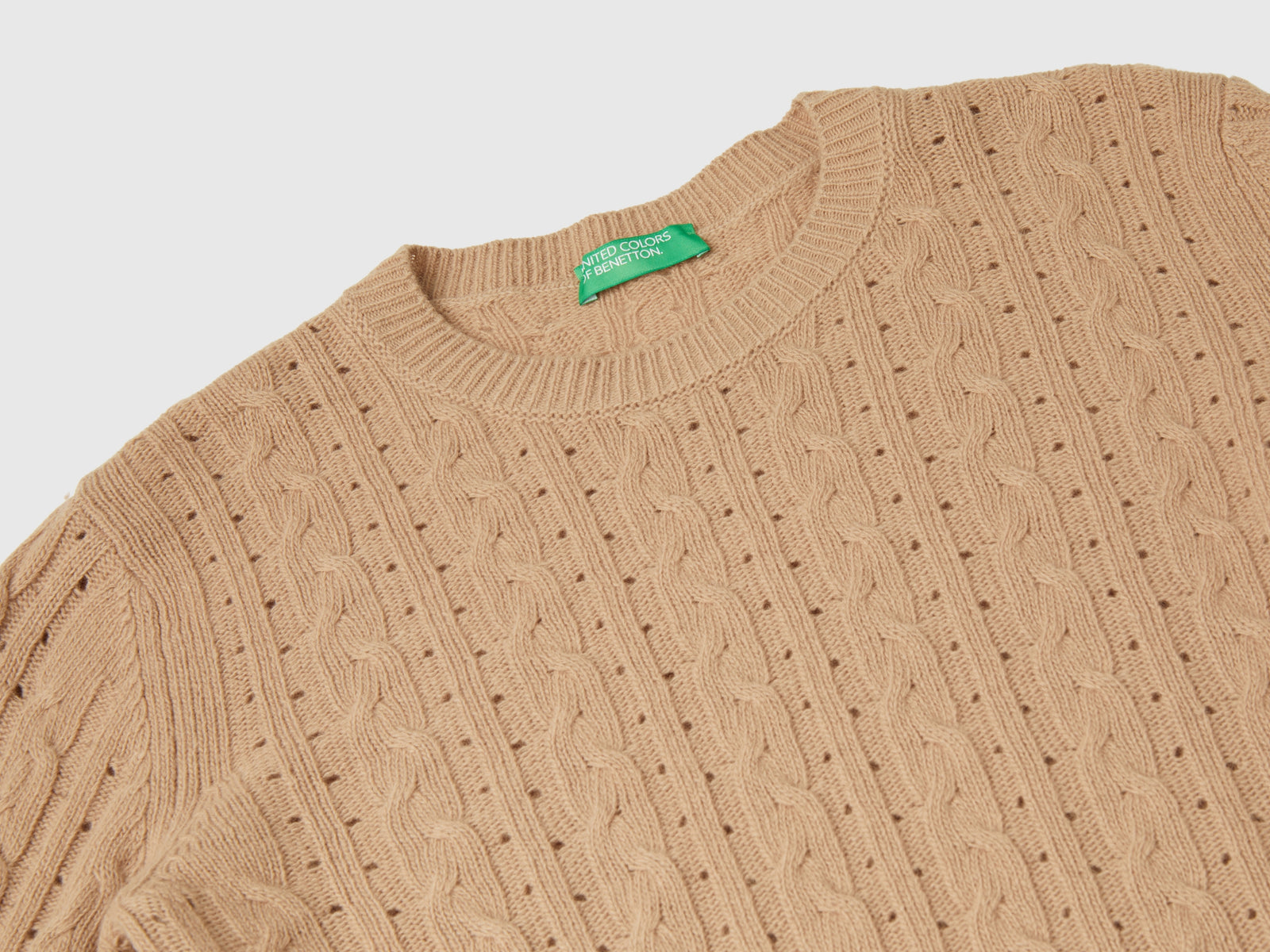 Maglia cropped con trecce e trafori da donna cammello 3 | Benetton Outlet