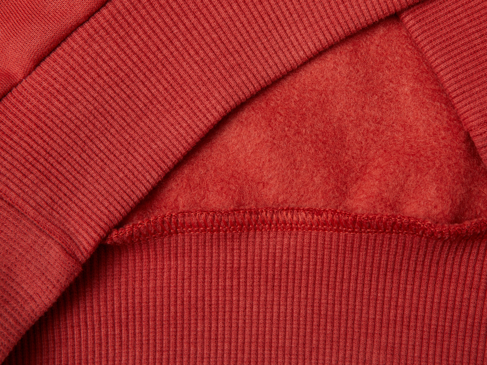 Calda felpa con logo da bambino rosso mattone 3 | Benetton Outlet