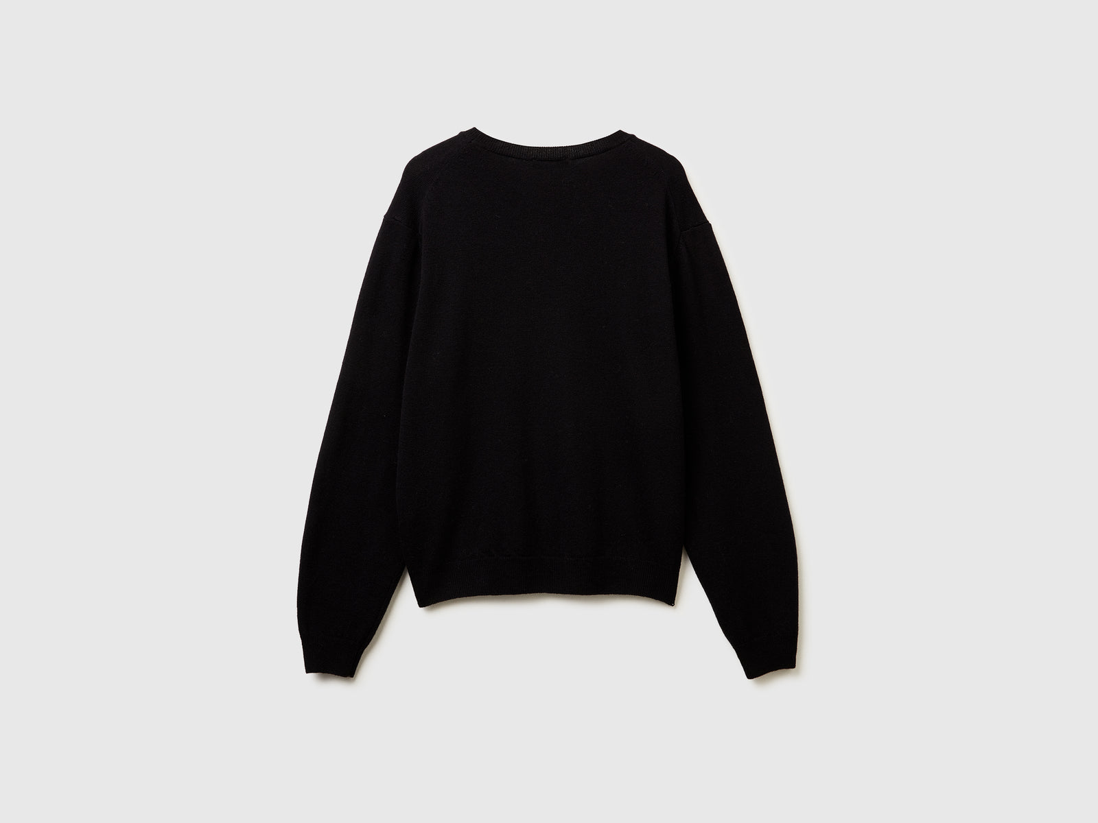 Maglia relaxed fit in pura lana Merino da donna nero 2 | Benetton Outlet
