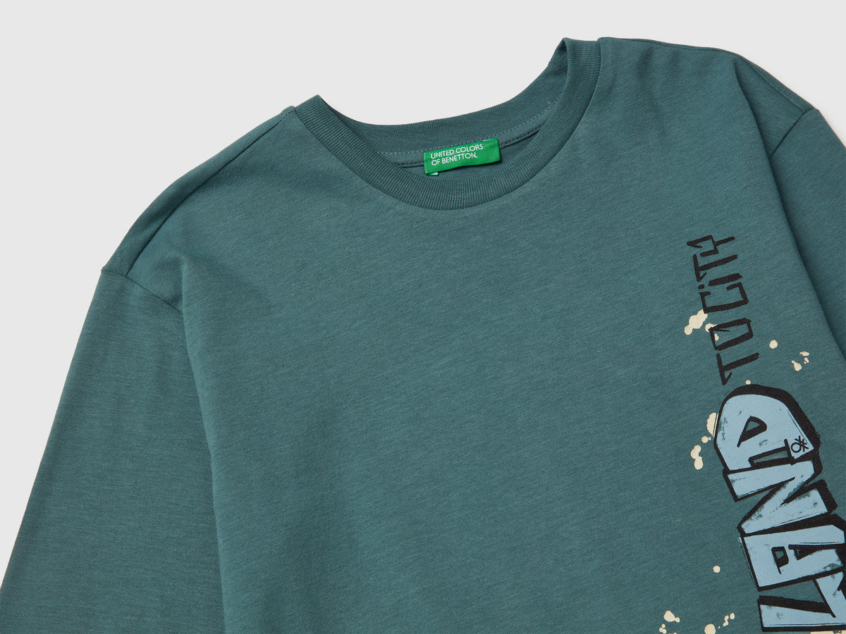 T-shirt con stampa in caldo cotone