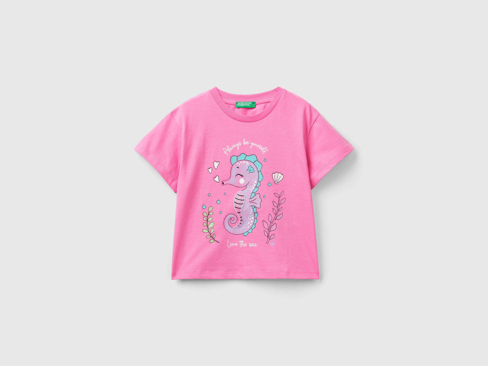 T-shirt con stampa e patch da bimba rosa | Benetton Outlet
