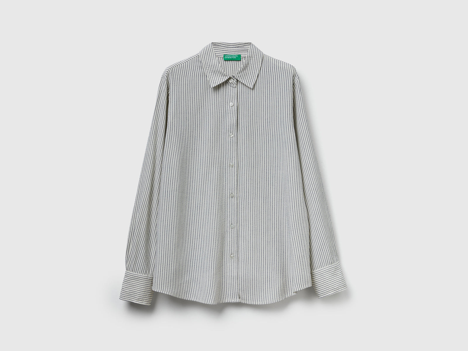 Camicia a righe in misto viscosa da donna blu scuro | Benetton Outlet