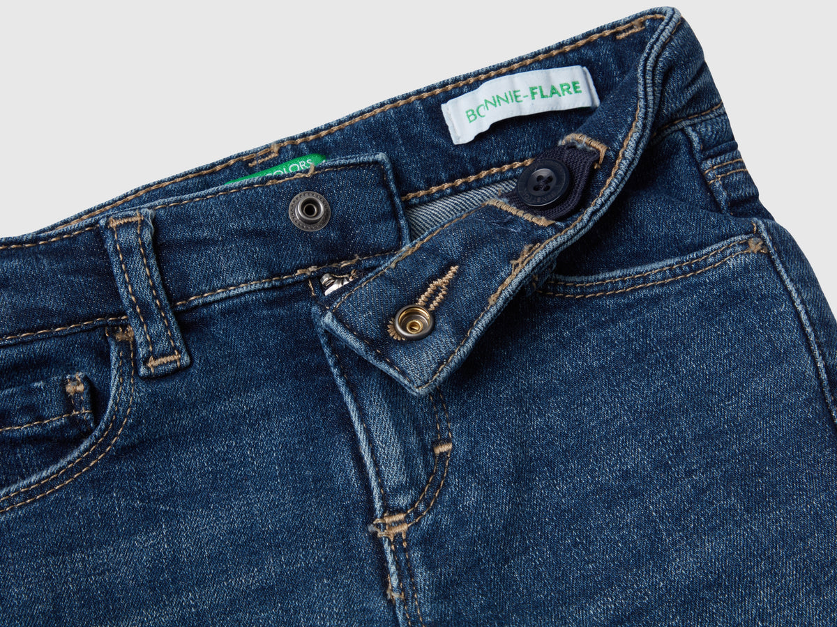 Jeans cinque tasche a zampa