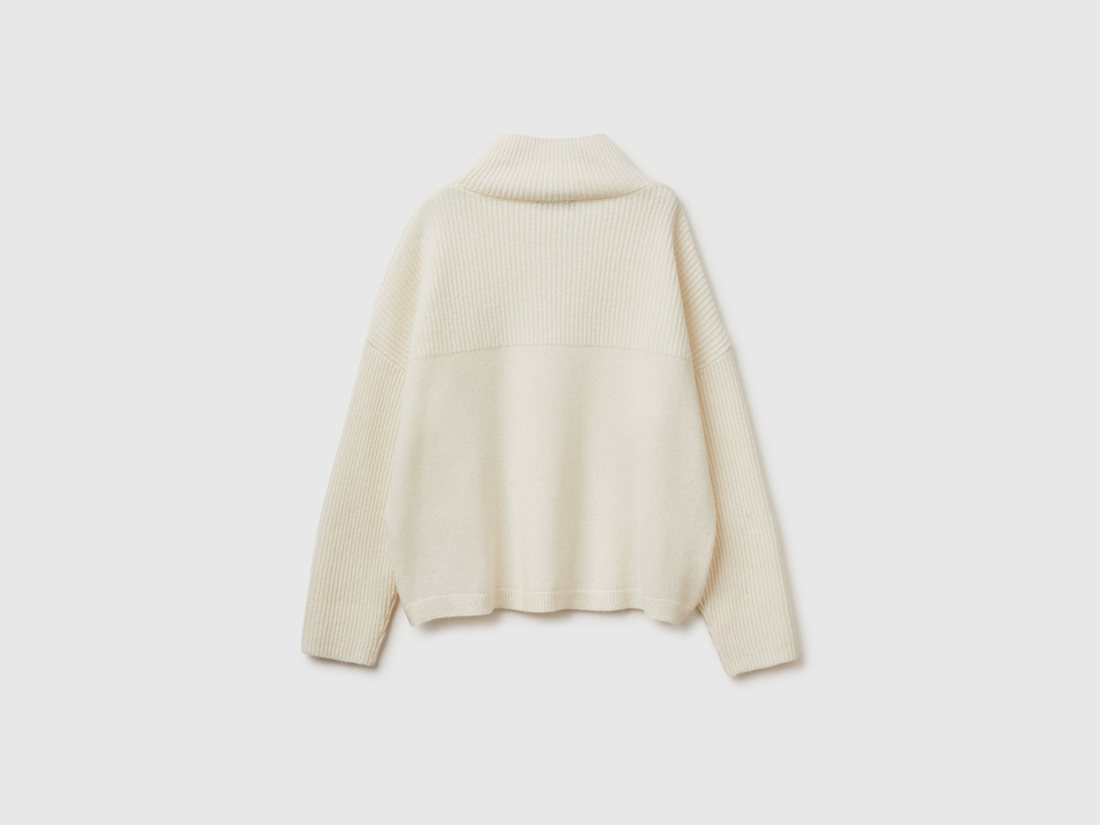 Maglione collo alto 100% lana da donna bianco panna 2 | Benetton Outlet